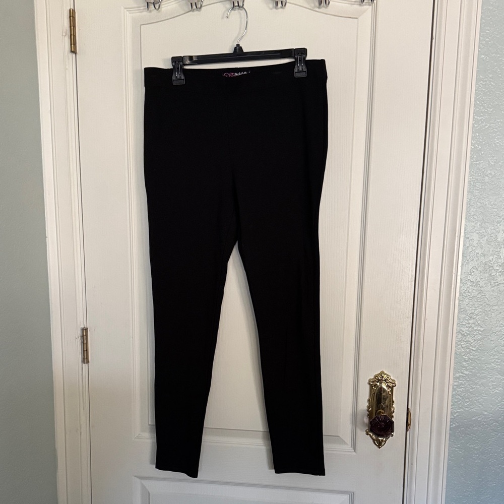 Peck & Peck Black Leggings